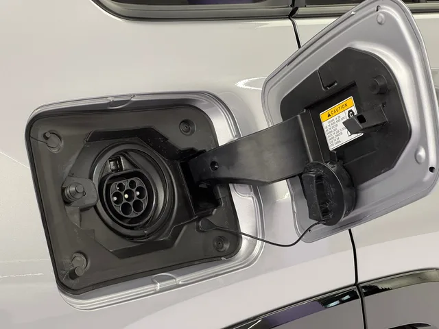 TOYOTA RAV4 2.5 Plug-In-Hybrid Platinum AWD-i