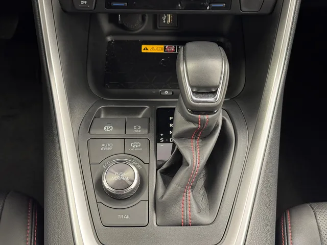 TOYOTA RAV4 2.5 Plug-In-Hybrid Platinum AWD-i