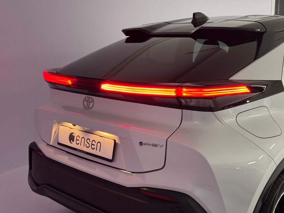C-HR 2.0 PHEV Swiss Edition