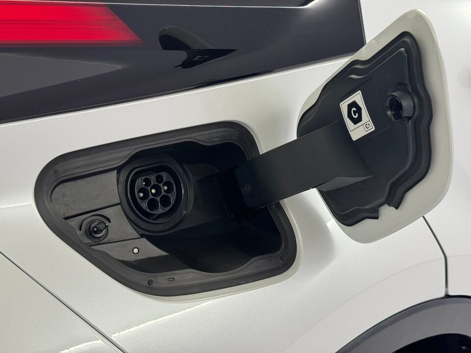C-HR 2.0 PHEV Swiss Edition