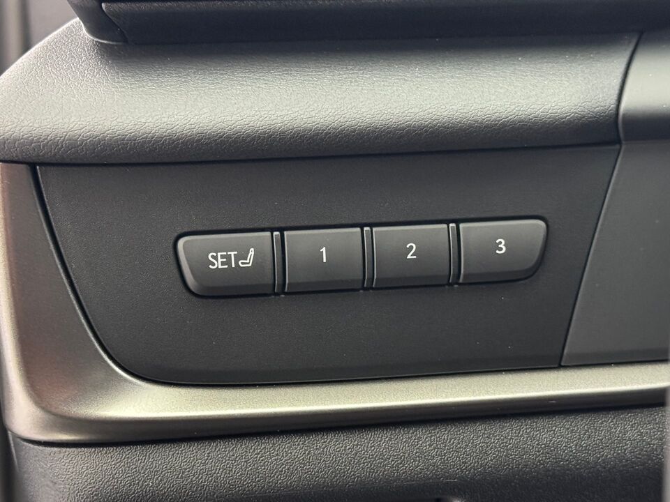 RZ 550e F Sport AWD