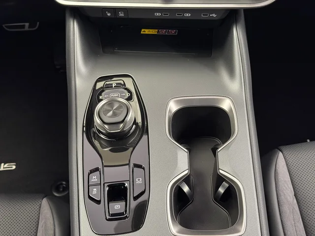 LEXUS RZ 550e F Sport AWD