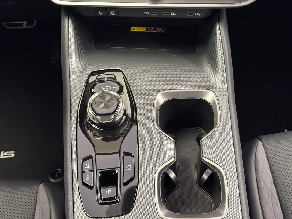 RZ 550e F Sport AWD