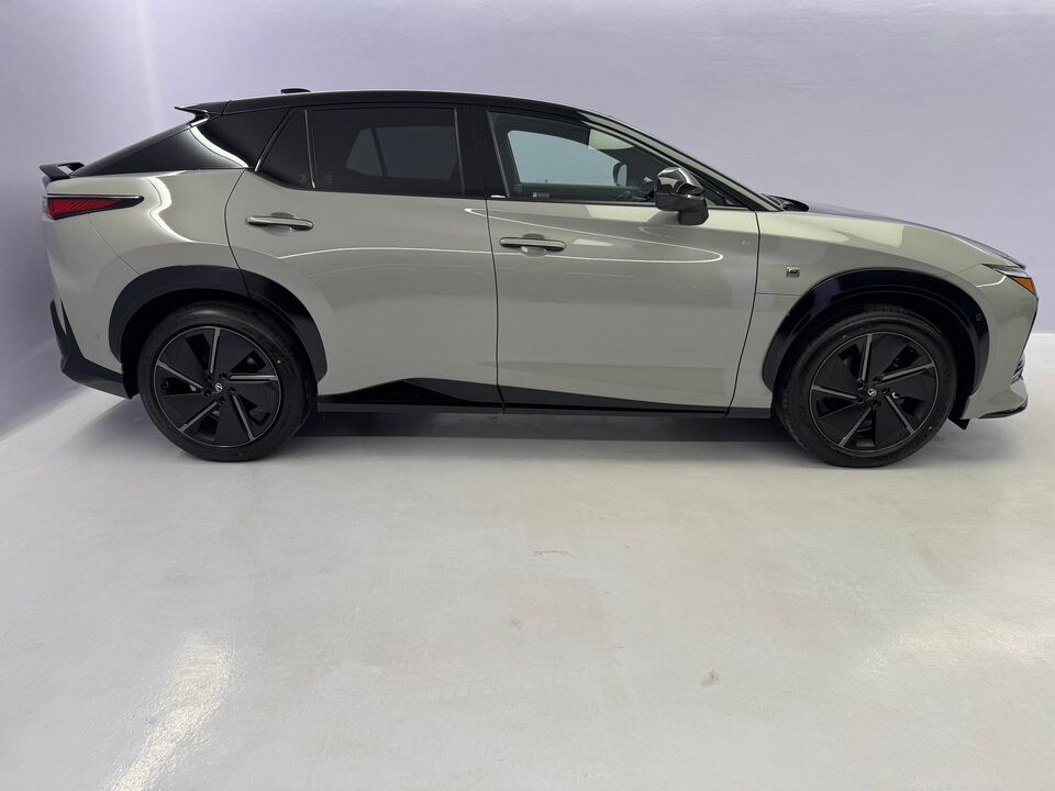 RZ 550e F Sport AWD