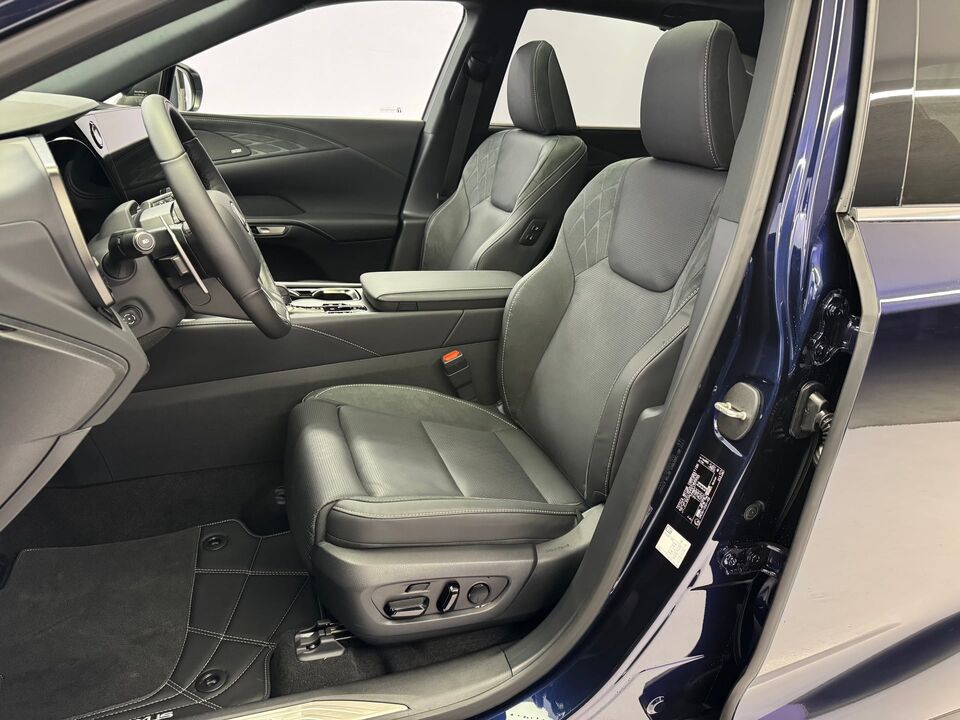 RX 450h+ Excellence AWD