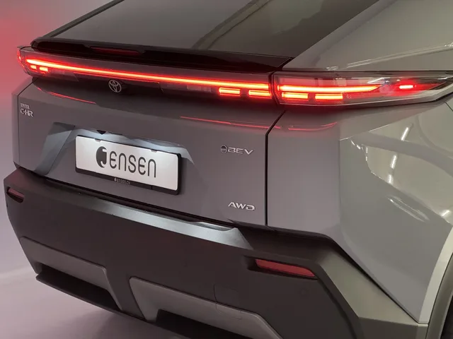 TOYOTA C-HR+ Style AWD