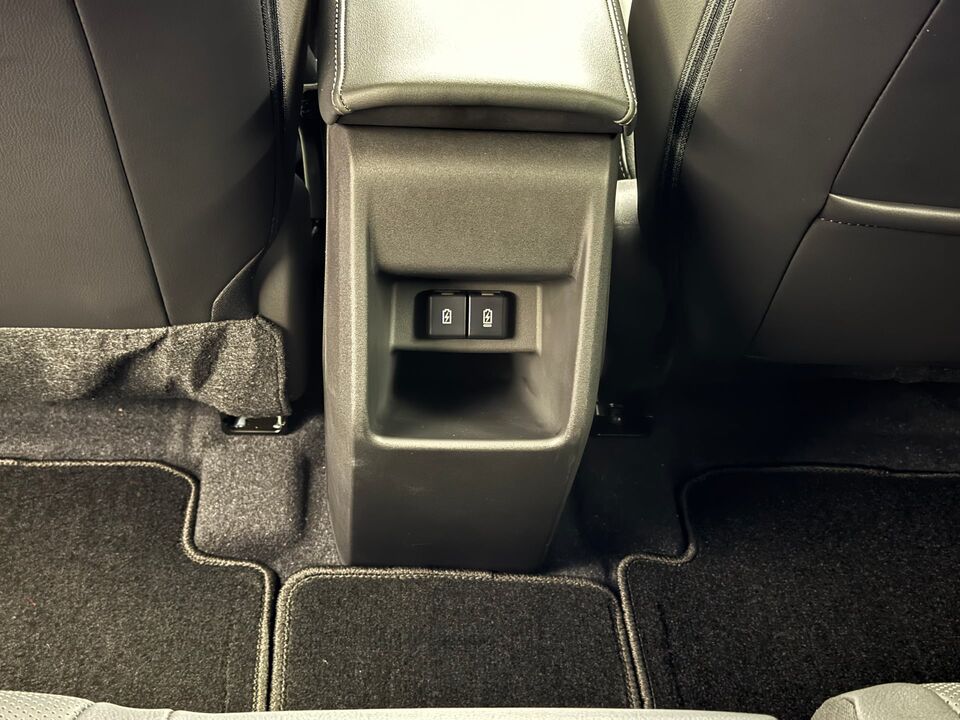 Urban Cruiser Premium AWD