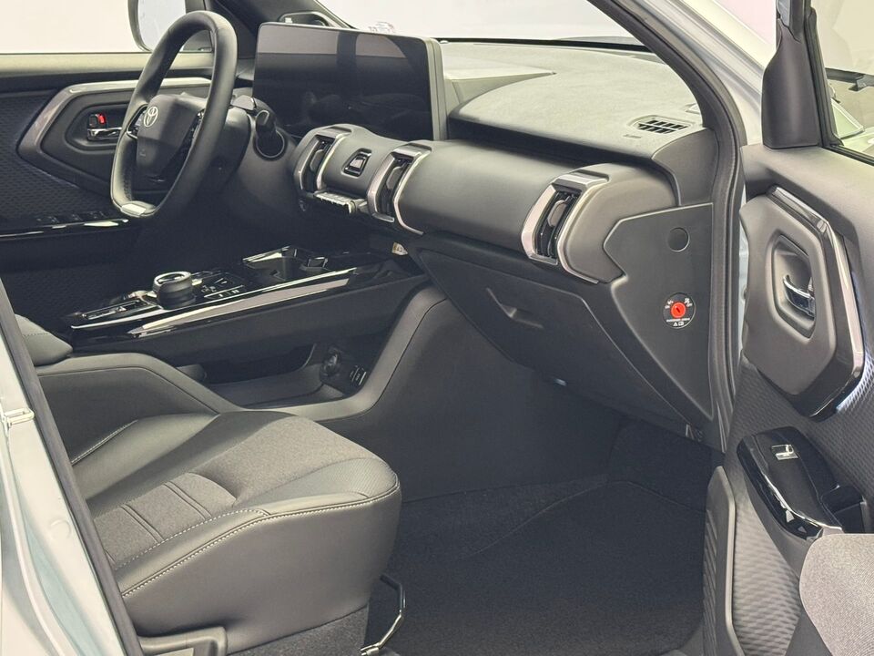 Urban Cruiser Premium AWD