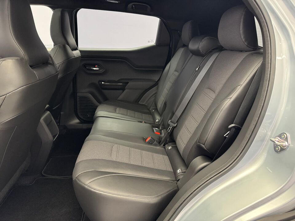 Urban Cruiser Premium AWD