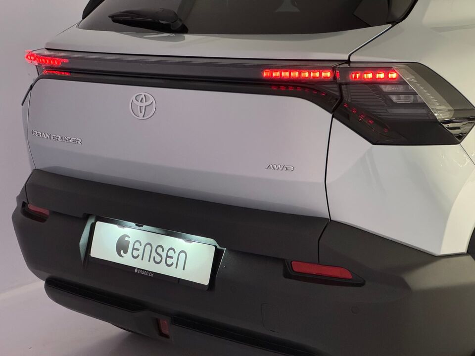 Urban Cruiser Premium AWD