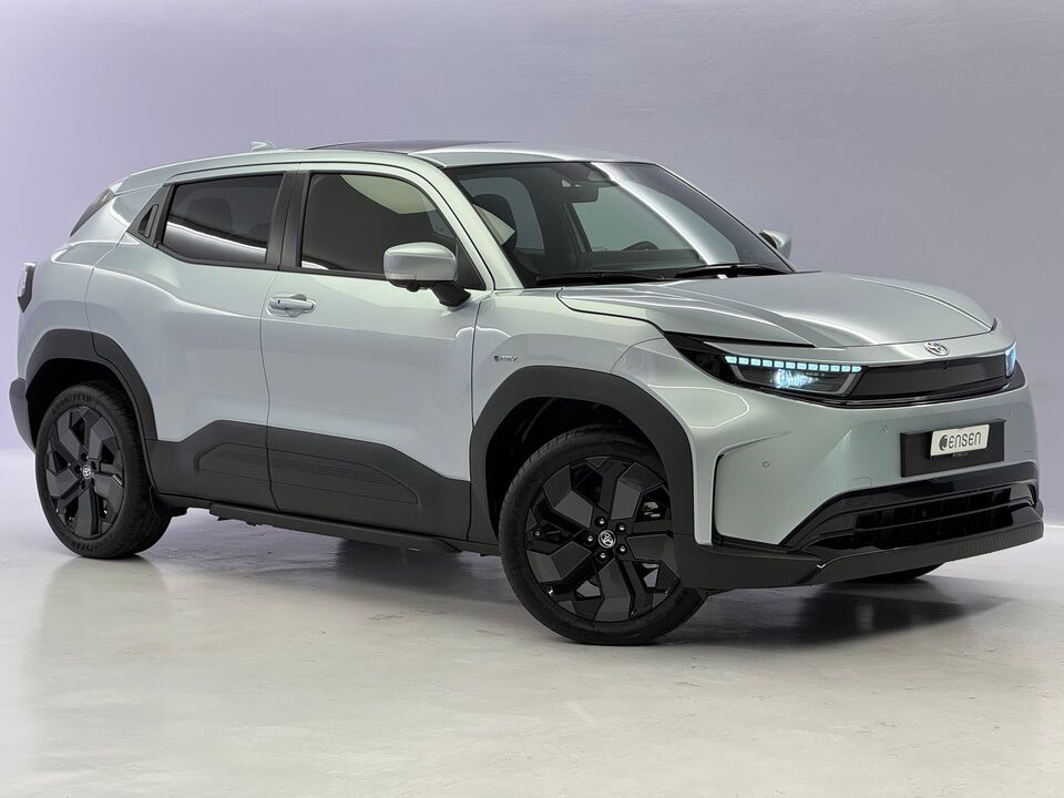 Urban Cruiser Premium AWD