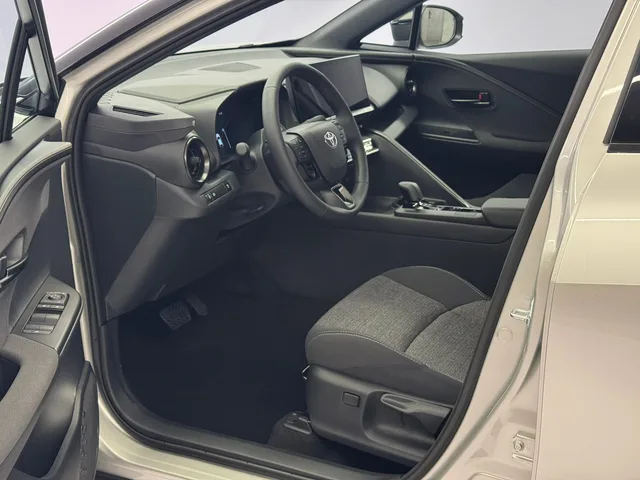 TOYOTA C-HR 2.0 HEV Swiss Edition 4x4