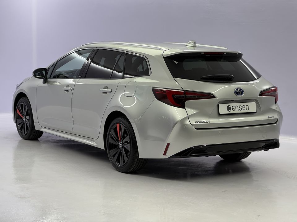 Corolla Touring Sports 2.0 HSD Swiss Edition