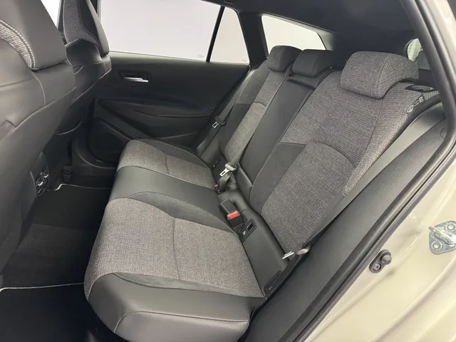 TOYOTA Corolla Touring Sports 2.0 HSD Swiss Edition