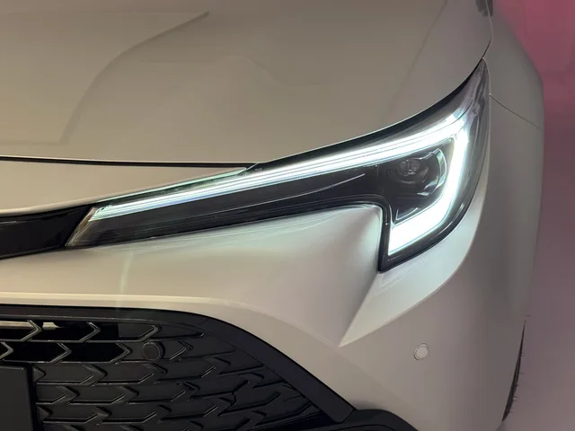 TOYOTA Corolla Touring Sports 2.0 HSD Swiss Edition