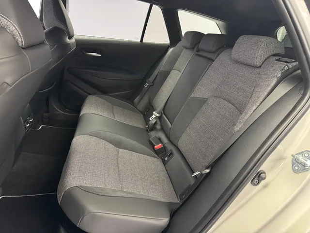 TOYOTA Corolla Touring Sports 2.0 HSD Swiss Edition