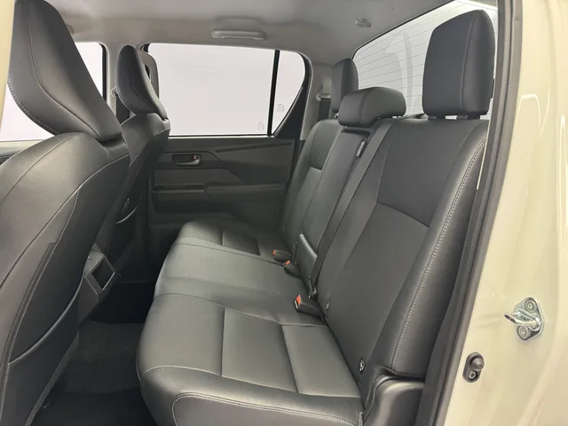 TOYOTA Hilux Double Cab.-Pick-up 59KWh Style AWD