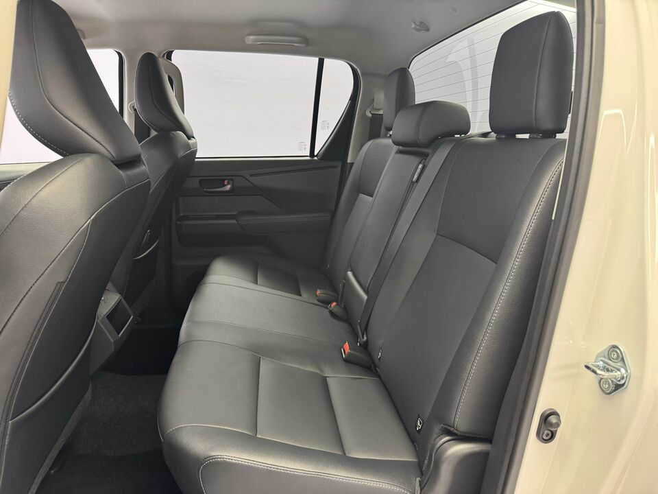 Hilux Double Cab.-Pick-up 59KWh Style AWD