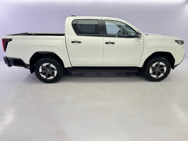 TOYOTA Hilux Double Cab.-Pick-up 59KWh Style AWD