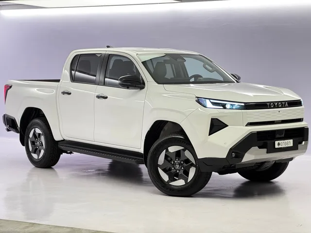 TOYOTA Hilux Double Cab.-Pick-up 59KWh Style AWD