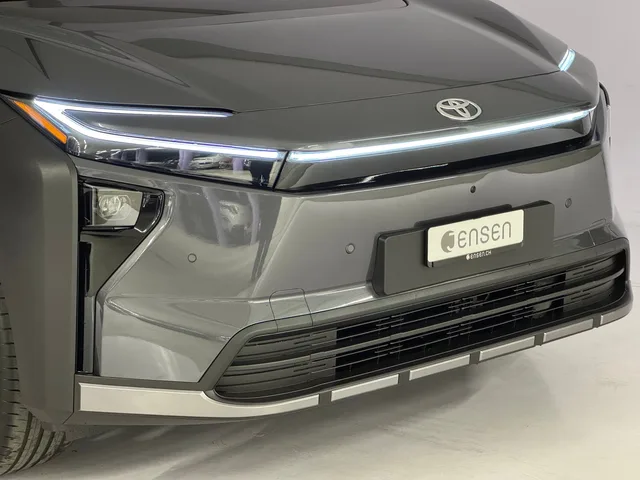 TOYOTA bZ4X Touring Premium AWD