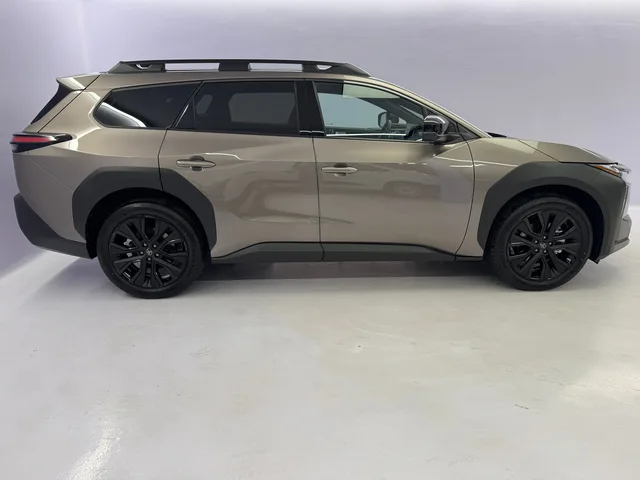 TOYOTA bZ4X Touring Premium AWD