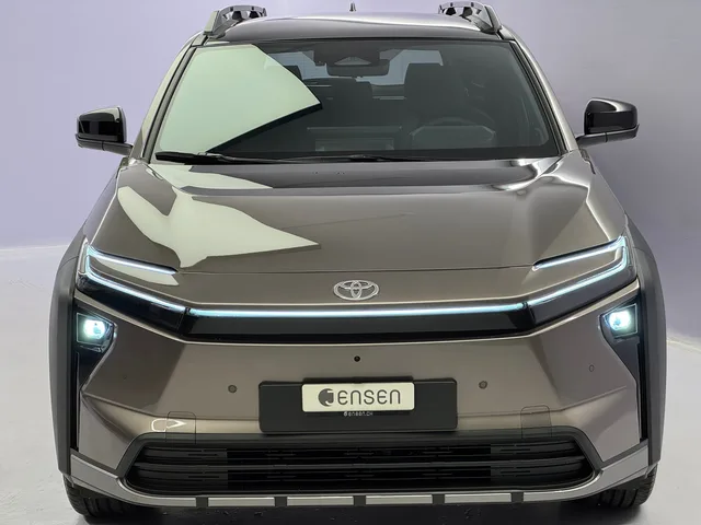 TOYOTA bZ4X Touring Premium AWD