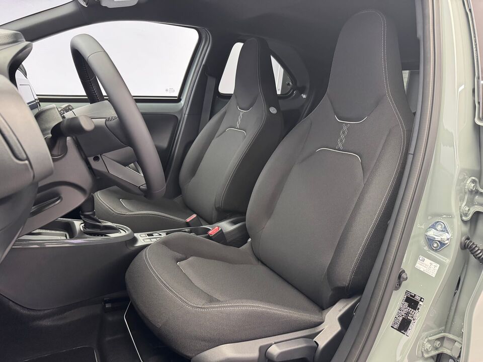 Aygo X 1.5 VVT-i HSD Trend