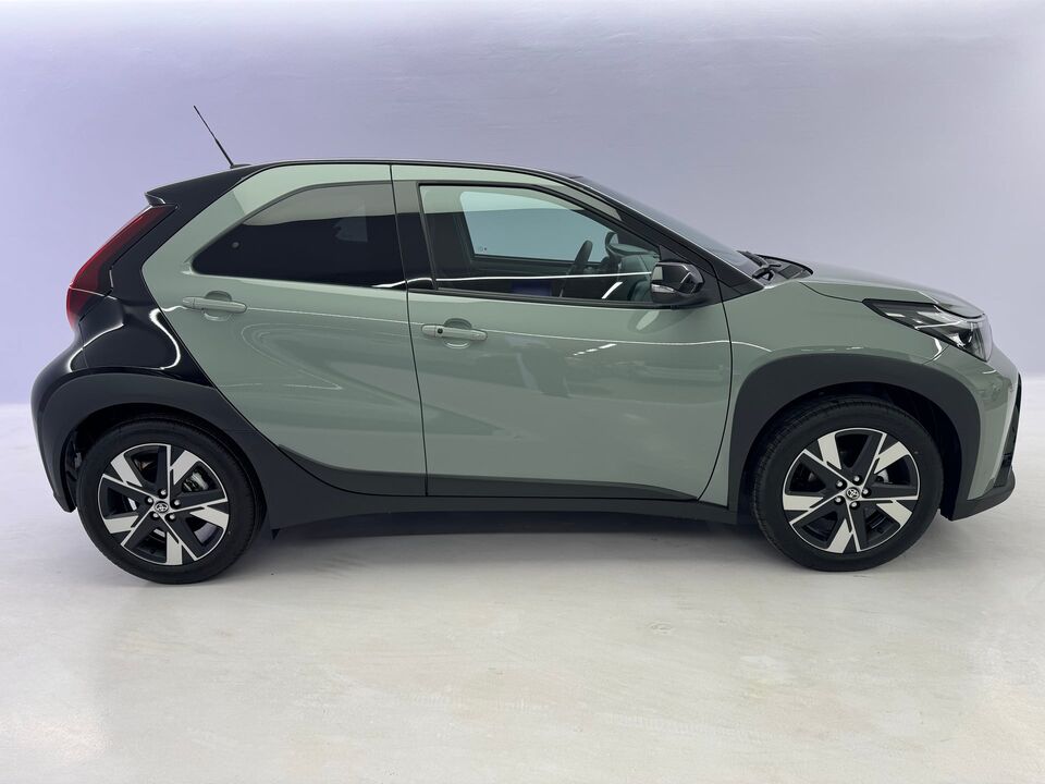 Aygo X 1.5 VVT-i HSD Trend