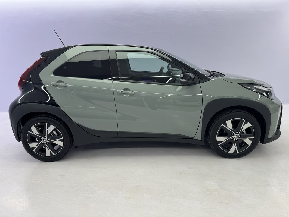 Aygo X 1.5 VVT-i HSD Trend