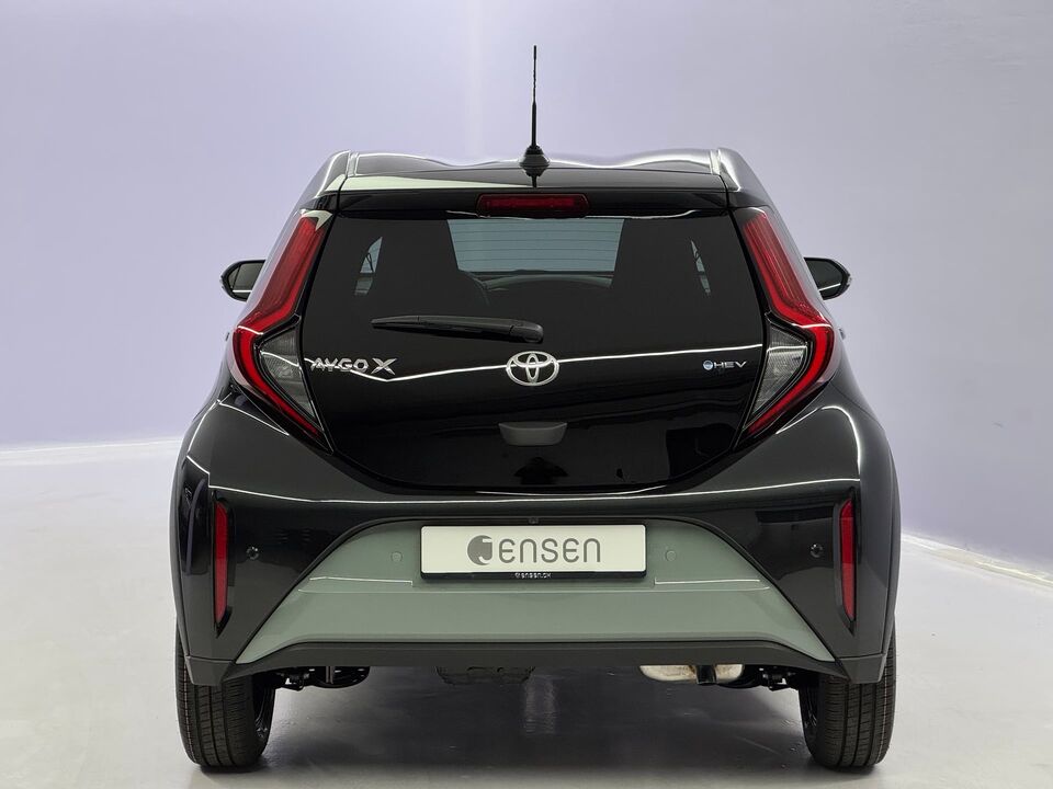 Aygo X 1.5 VVT-i HSD Trend