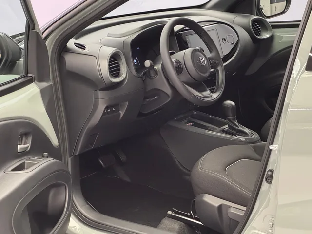 TOYOTA Aygo X 1.5 VVT-i HSD Trend
