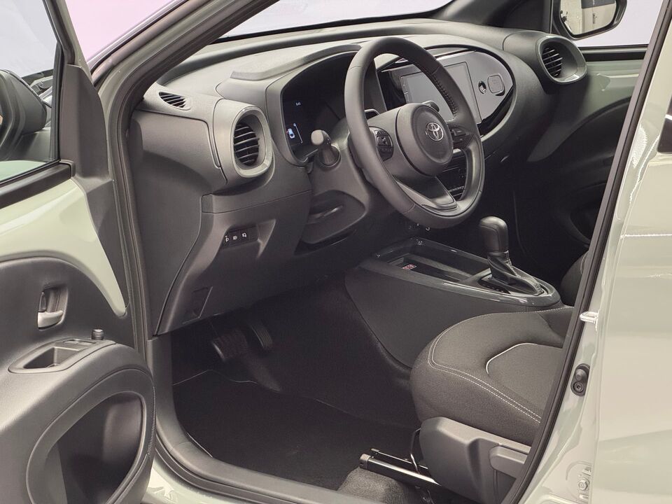 Aygo X 1.5 VVT-i HSD Trend