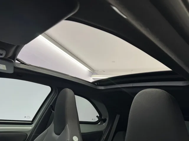 TOYOTA Aygo X 1.5 VVT-i HSD Style