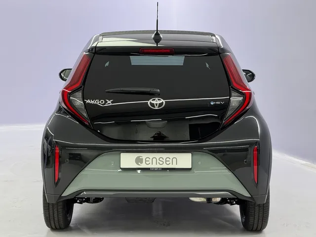 TOYOTA Aygo X 1.5 VVT-i HSD Style