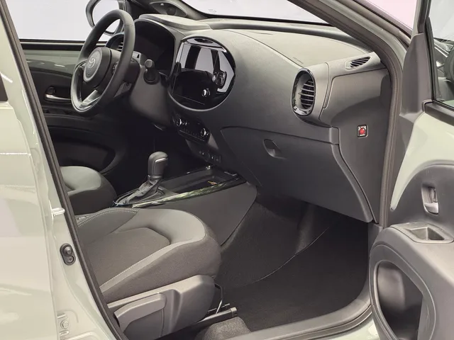 TOYOTA Aygo X 1.5 VVT-i HSD Style