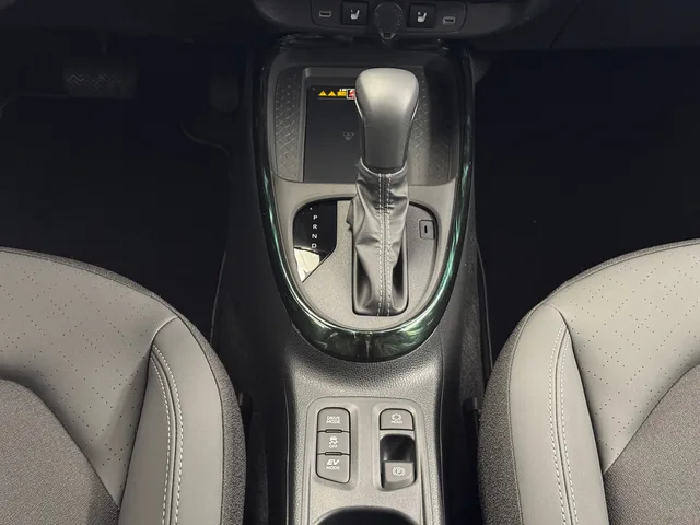 TOYOTA Aygo X 1.5 VVT-i HSD Style