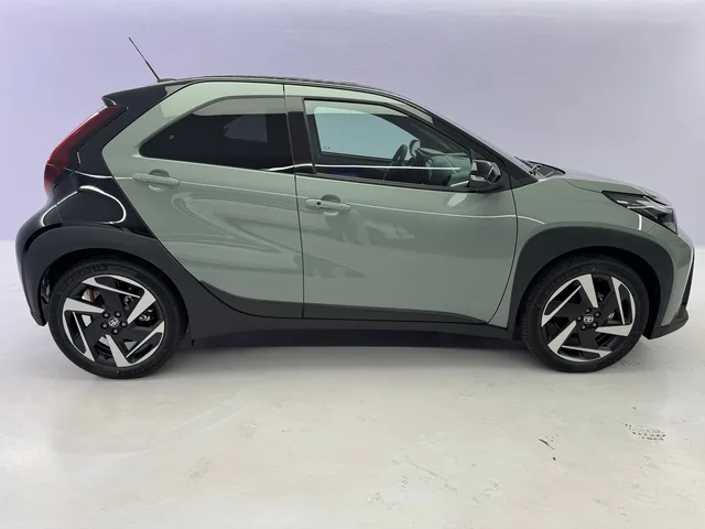 TOYOTA Aygo X 1.5 VVT-i HSD Style