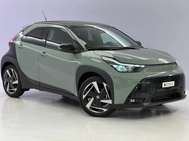 TOYOTA Aygo X 1.5 VVT-i HSD Style