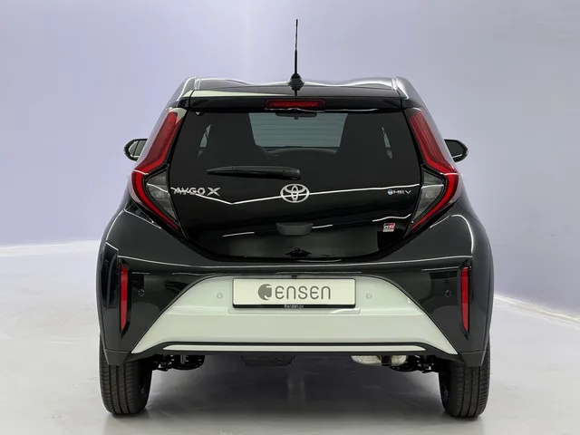TOYOTA Aygo X 1.5 VVT-i HSD GR Sport