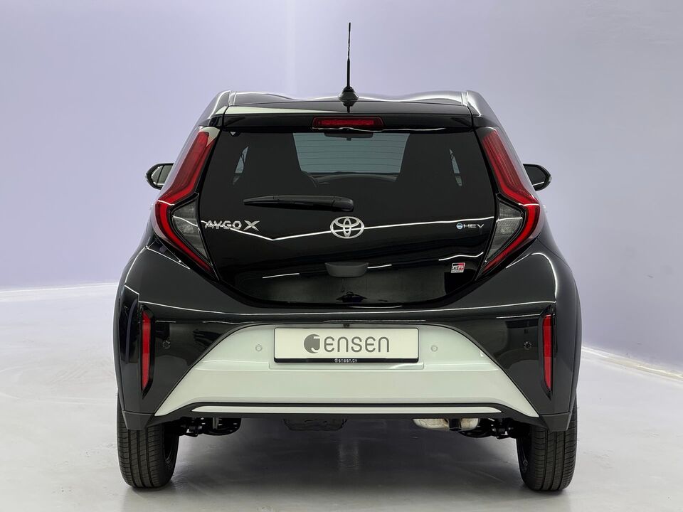 Aygo X 1.5 VVT-i HSD GR Sport