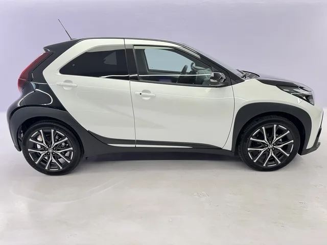 TOYOTA Aygo X 1.5 VVT-i HSD GR Sport