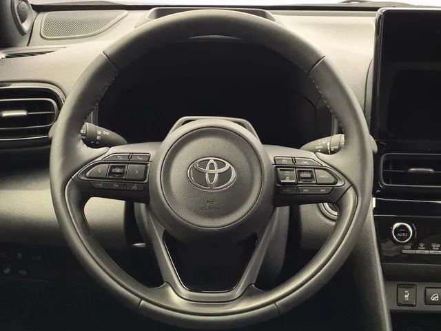TOYOTA Yaris Cross 1.5 VVT-i HSD Premium AWD-i