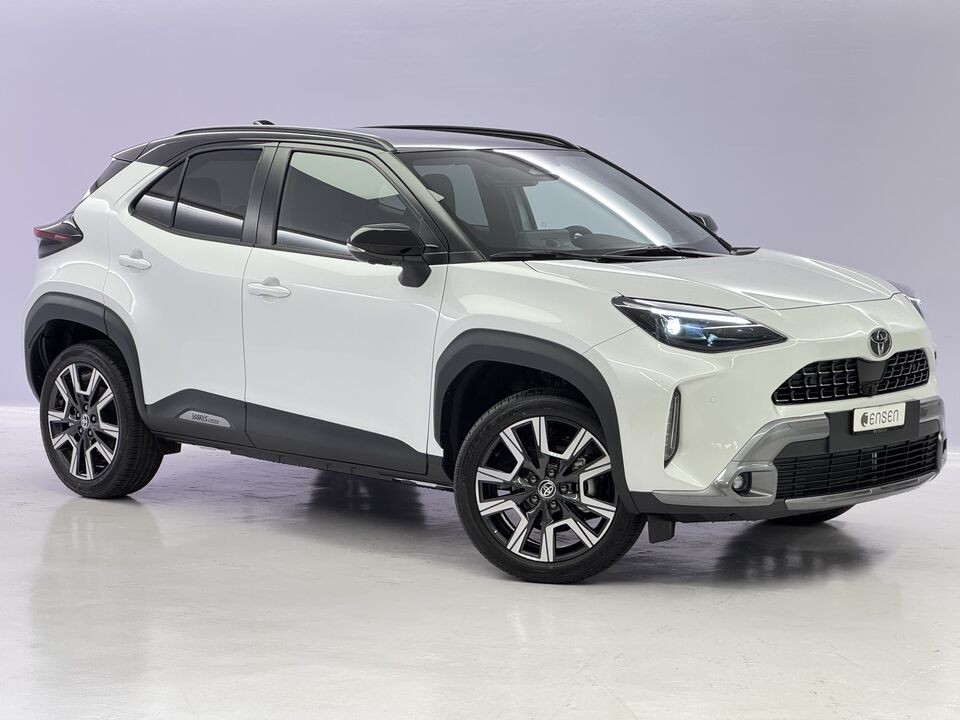 Yaris Cross 1.5 VVT-i HSD Premium AWD-i