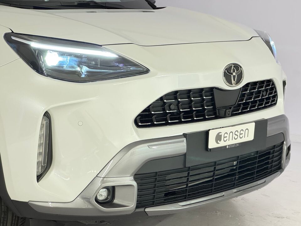 Yaris Cross 1.5 VVT-i HSD Premium AWD-i