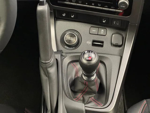 TOYOTA GR Yaris 1.6 Turbo Sport 4x4