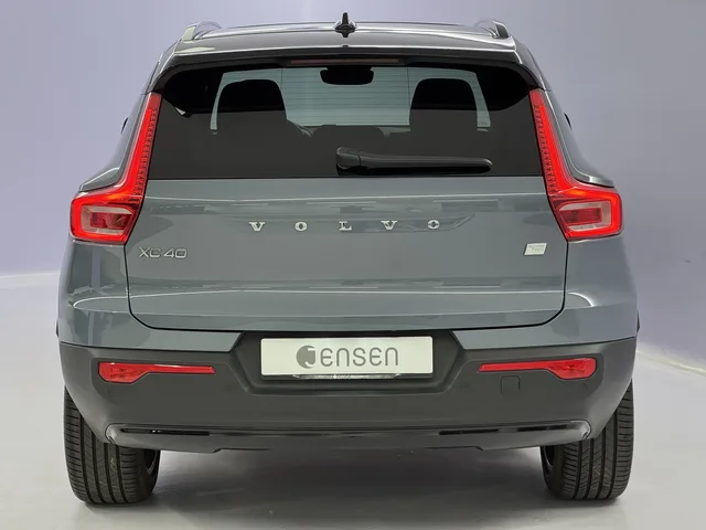 VOLVO XC40 P8 Twin Pro AWD