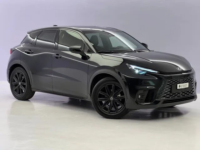 LEXUS LBX 1.5 Hybrid Vibrant Edition AWD