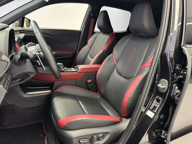 LEXUS LBX 1.5 Hybrid Vibrant Edition AWD
