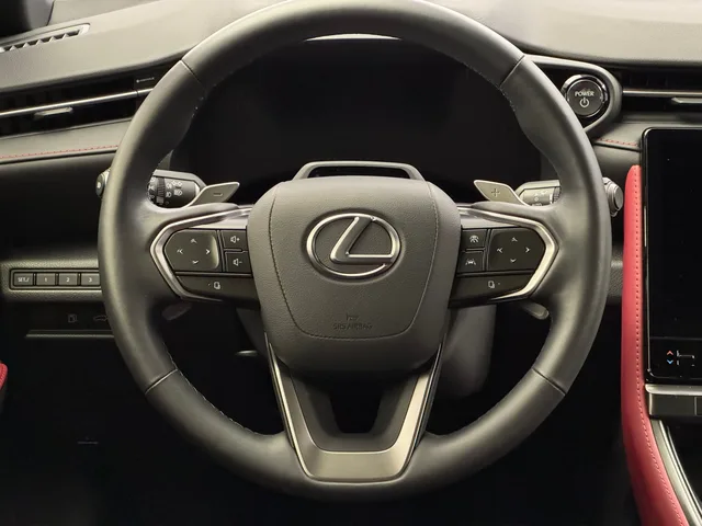 LEXUS LBX 1.5 Hybrid Vibrant Edition AWD